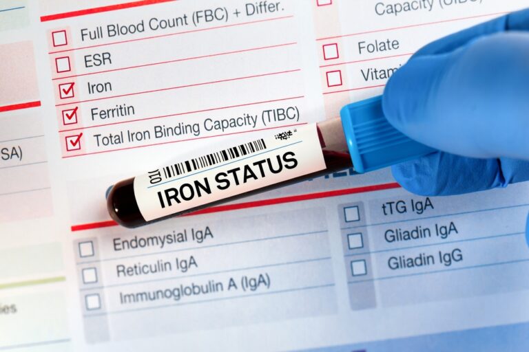 Iron Infusions Effective, Safe for Pregnant Women With Iron Deficiency